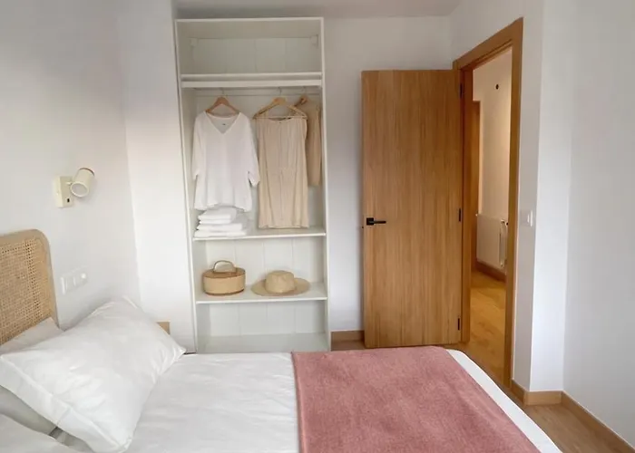 別荘 Casa De Piedra Con Encanto L Patio Privado L Playa A 2 Minutos カストロ・ウルディアレス